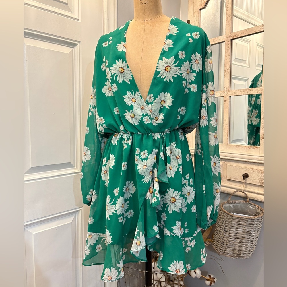 Alexia Admor Green Floral‎ Long Sleeve Dress